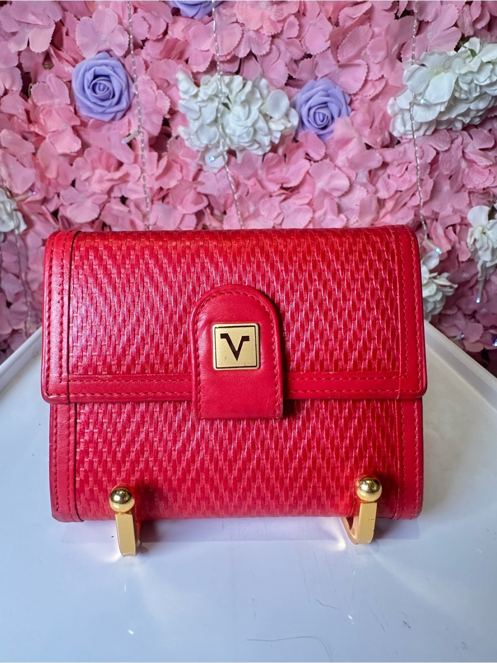 Valentino Rudy Red Textured Wallet - Picture 16 of 16